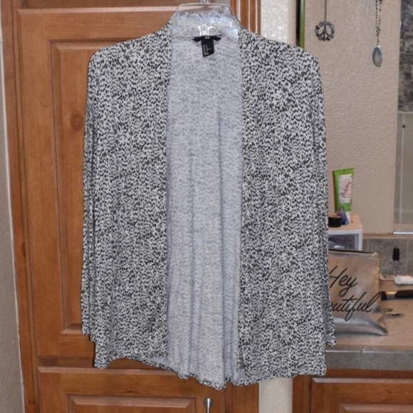 H&M • Open Cardigan - Picture 3 of 3